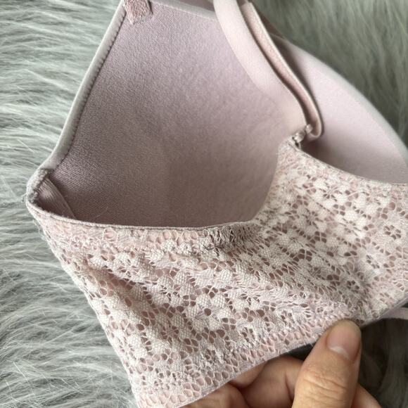 Victoria's Secret Bra 36C Padded Plunge Pale Pink Lace Underwire - Picture 4 of 8